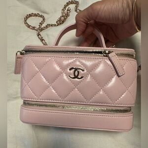 Rare Brand new Chanel Pink Quilted Women's Bag with extra compartment underneath